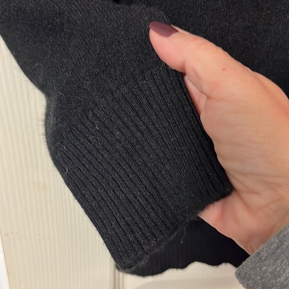 Naadam black cashmere cutout turtleneck sweater - Picture 4 of 7